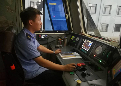 石家莊鐵路學?；疖囁緳C就業(yè)學生