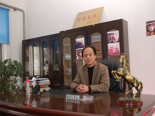 石家莊東華鐵路學(xué)校校長是誰？