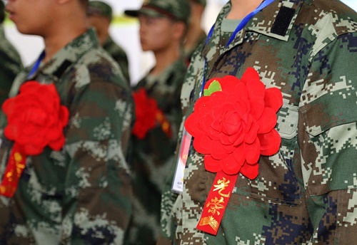 石家莊東華鐵路學(xué)校學(xué)生去當(dāng)兵保留學(xué)籍嗎？