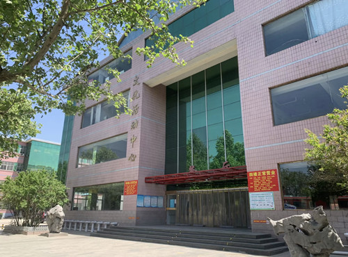 2022年石家莊東華鐵路學(xué)校報名交學(xué)費嗎？